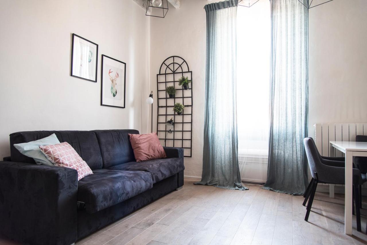 Apartamento Youhosty - Correggio 12 Milán