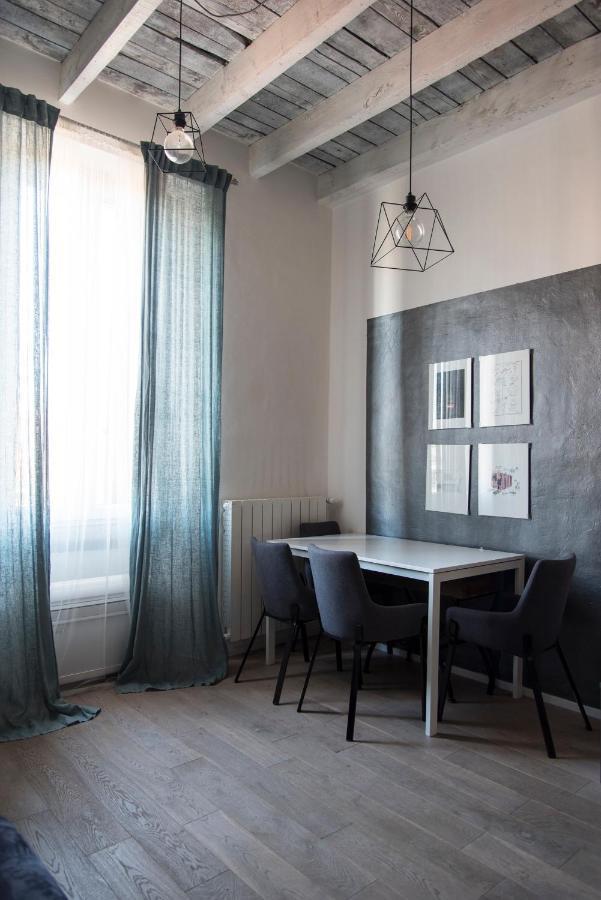 Youhosty - Correggio 12 Apartamento *