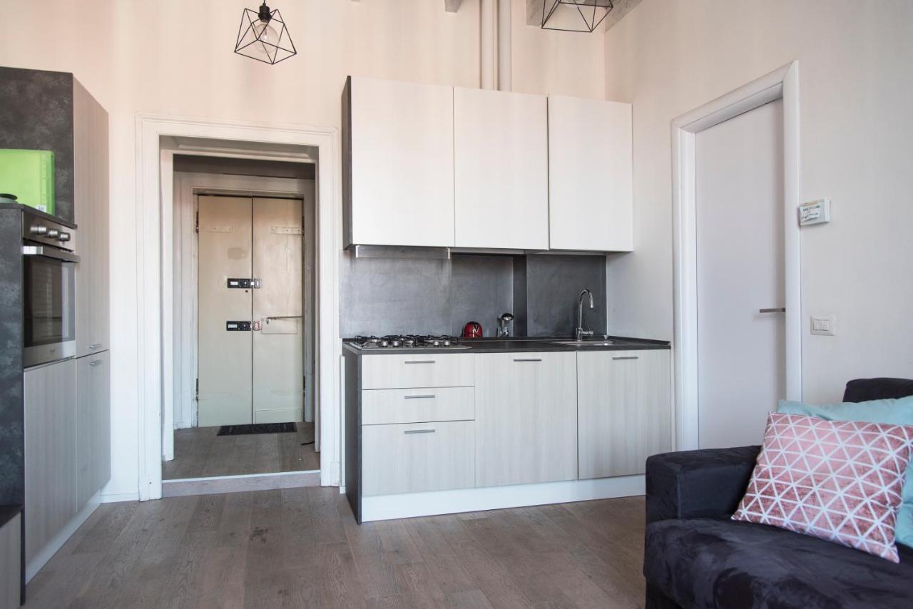 Apartamento Youhosty - Correggio 12 Milán